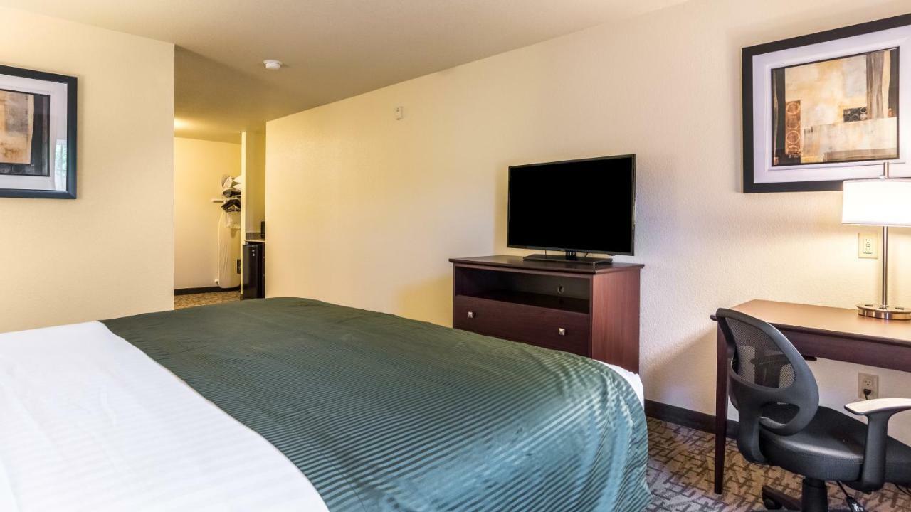 Cobblestone Hotel & Suites - Greenville Exteriör bild