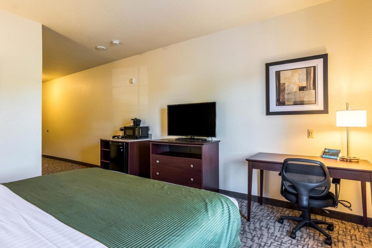 Cobblestone Hotel & Suites - Greenville Exteriör bild